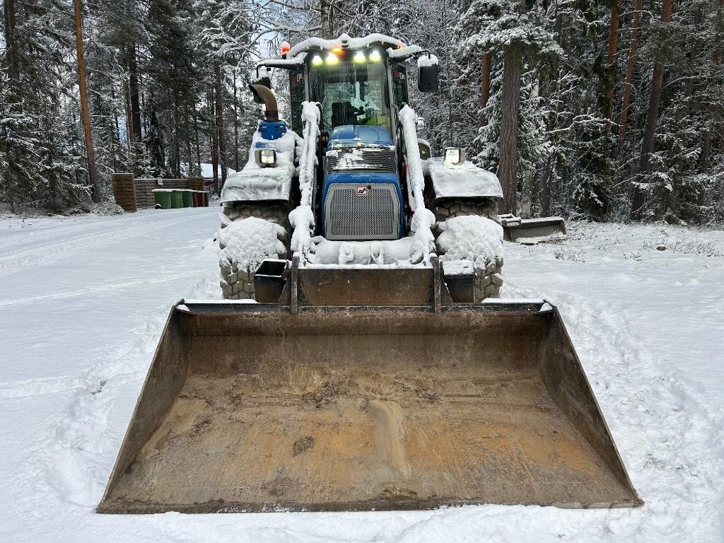 Huddig 1260 D City Товарач със заден ексватор