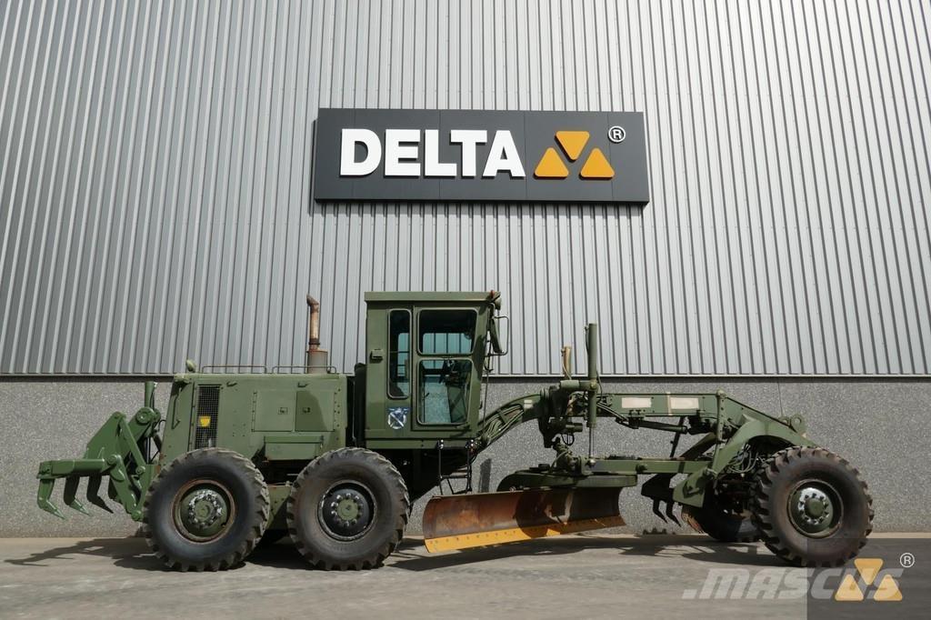 CAT 130G Ex-army Грейдери