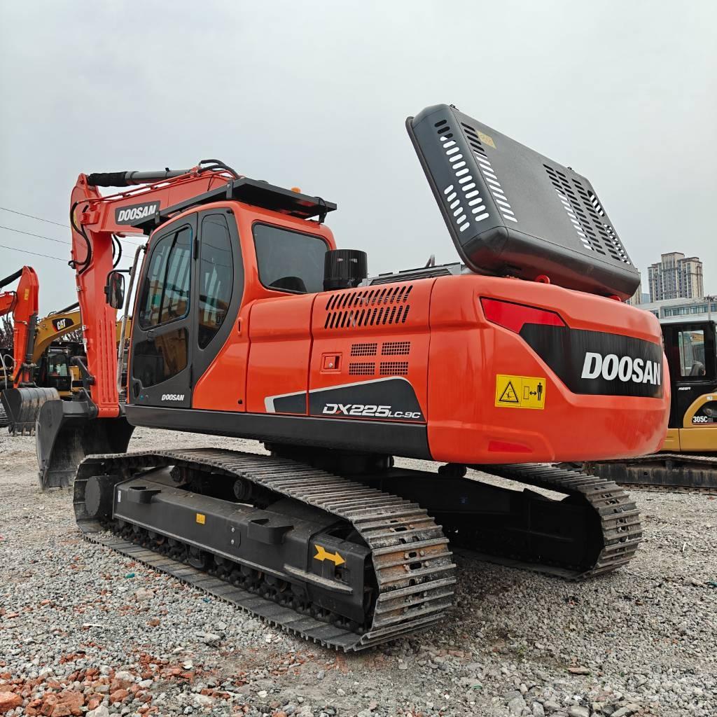 Doosan DX 225 LCA Верижен екскаватор