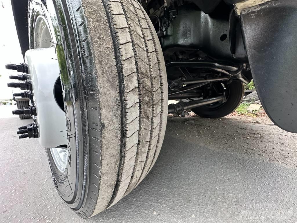 Ford F 550 Пикапи