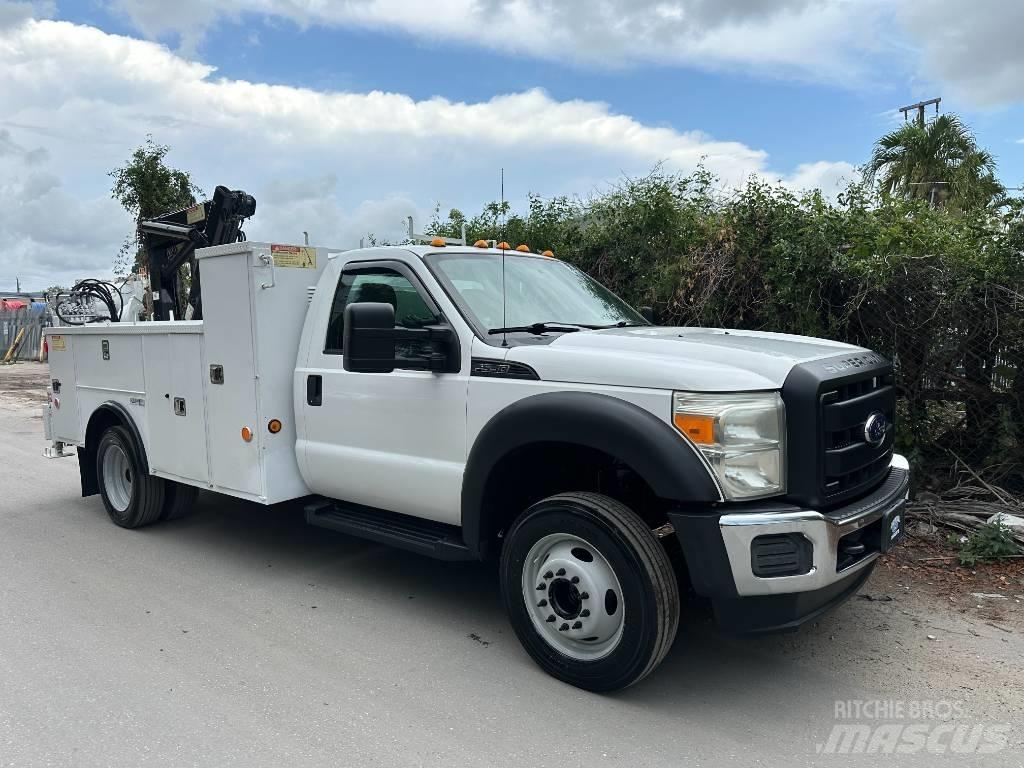 Ford F 550 Пикапи