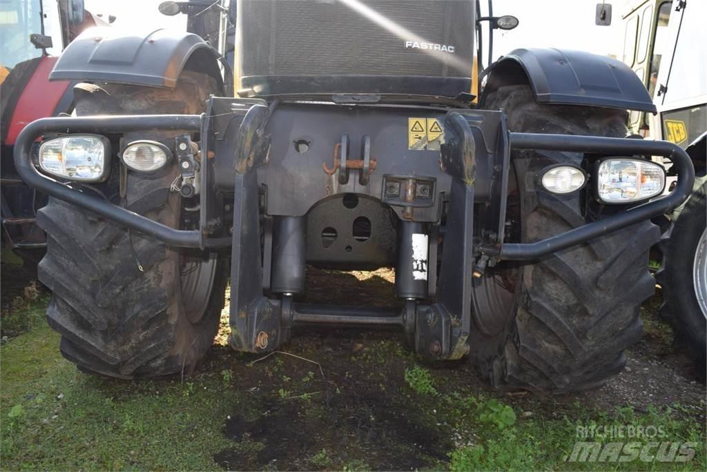 JCB Fastrac 8250 Трактори