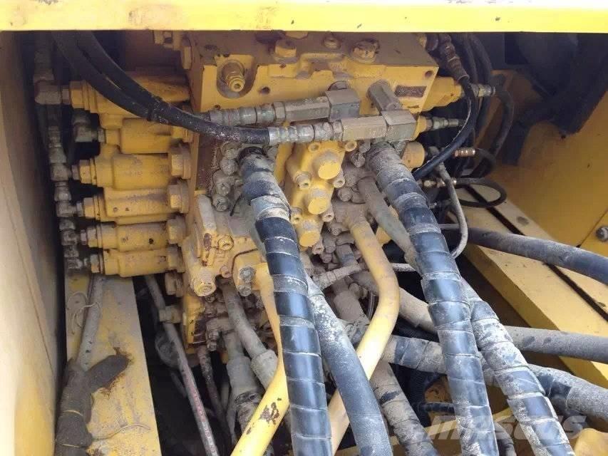 Komatsu pc220-7 Верижен екскаватор