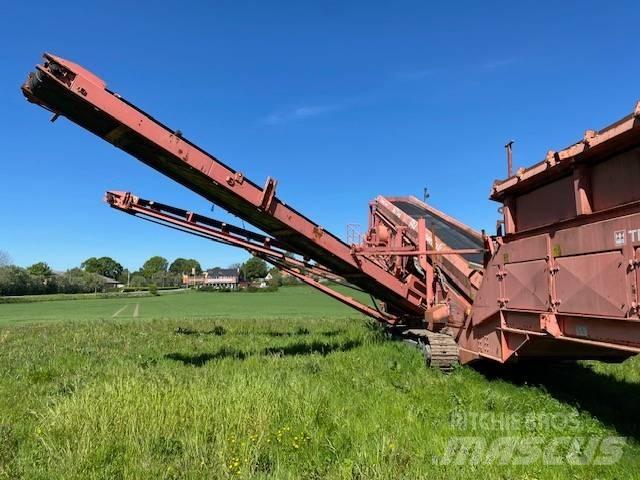 Terex Finlay 694T Мобилни скрийнери
