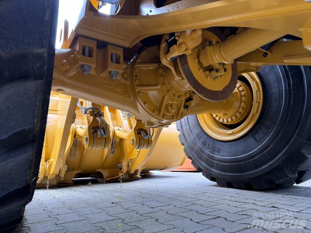 CAT 980 XE Колесни товарачи