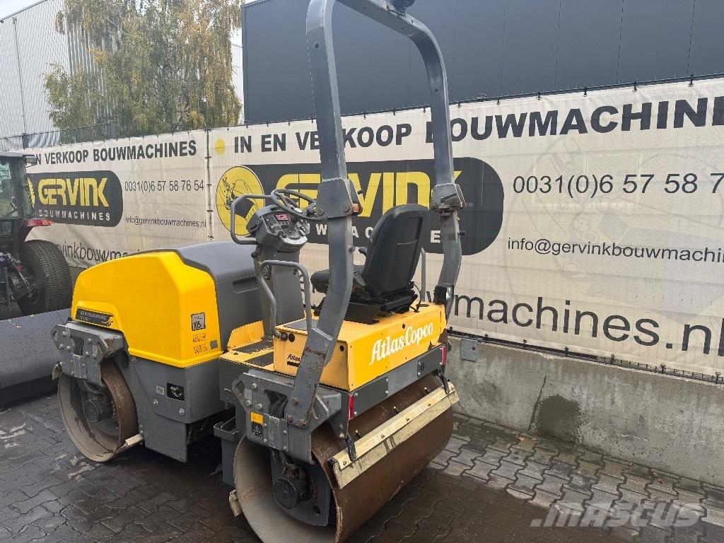 Dynapac CC 1200 Двойни барабанни ролки

