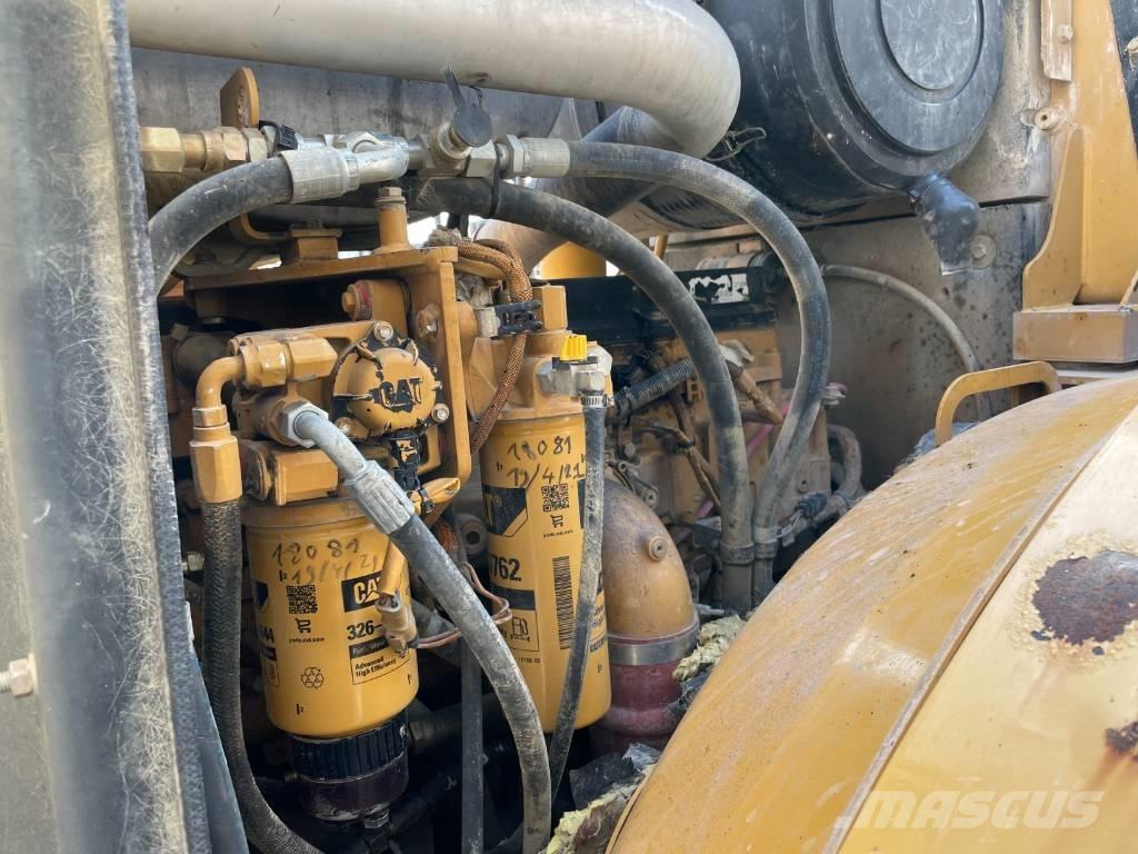 CAT 966H Колесни товарачи
