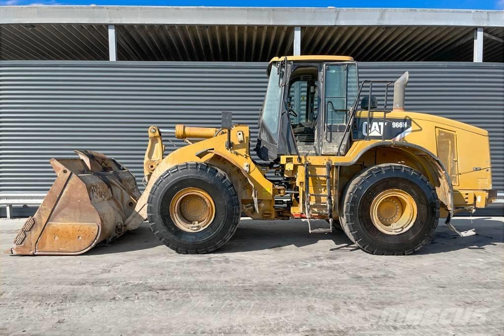 CAT 966H Колесни товарачи