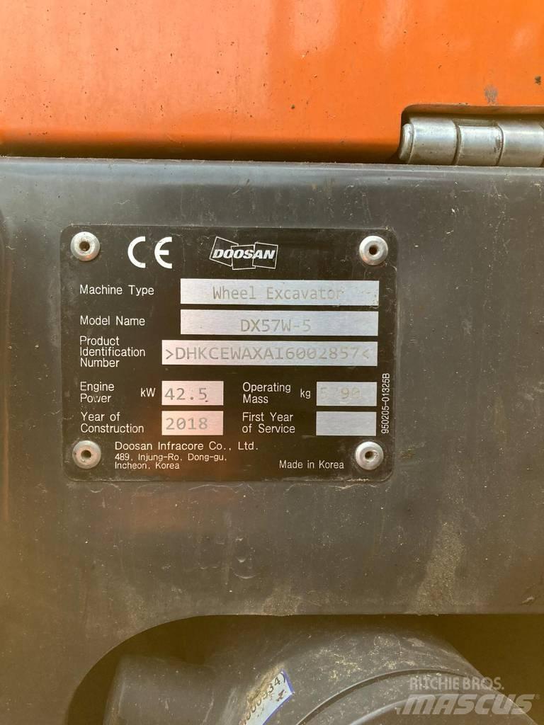 Doosan DX 57 W-5 Колесни екскаватори
