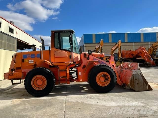 Fiat-Hitachi W170 Колесни товарачи