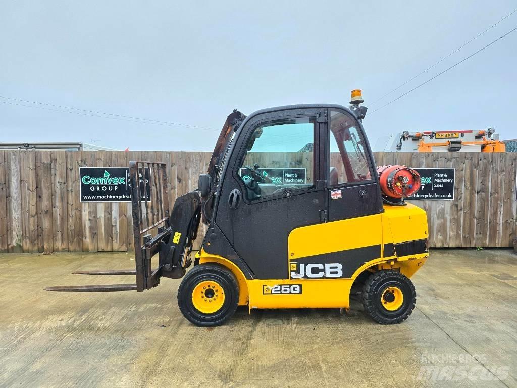 JCB TLT 25 G Камиони с АГУ