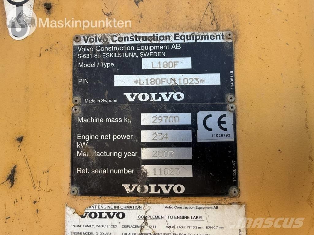 Volvo L 180 F Колесни товарачи