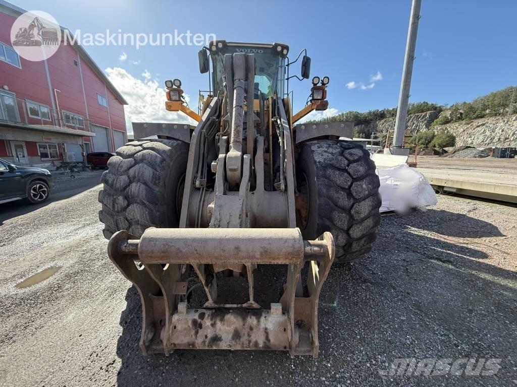 Volvo L 180 F Колесни товарачи