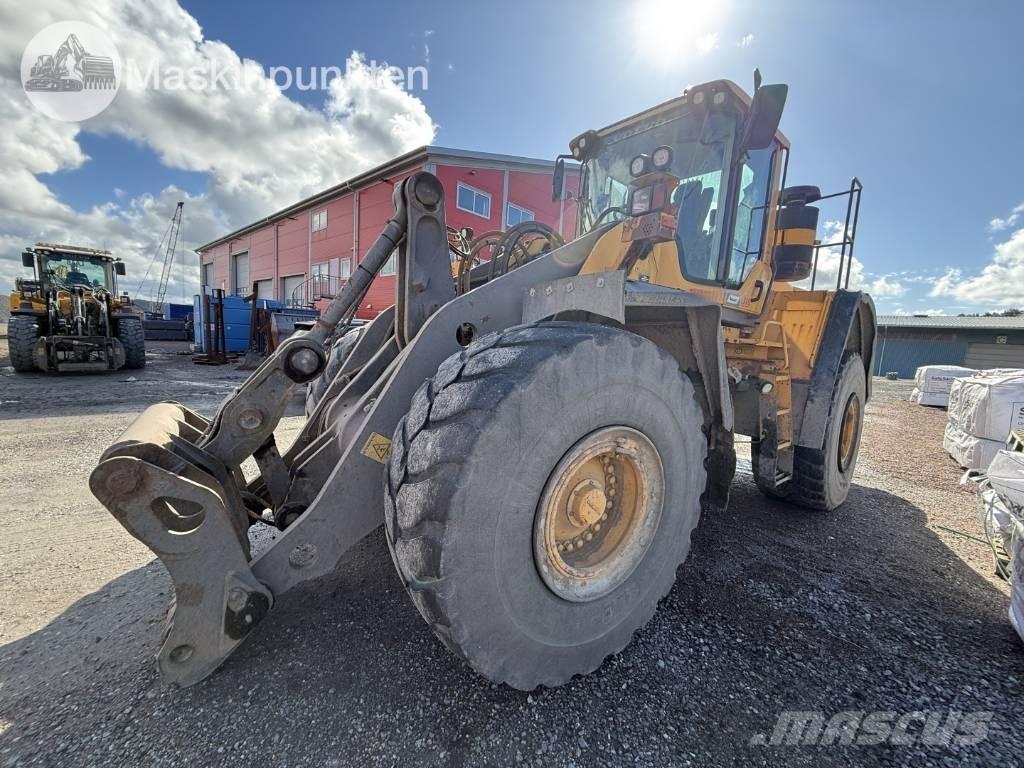 Volvo L 180 F Колесни товарачи