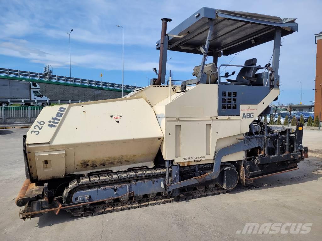 ABG Titan 326 Машини за асфалт
