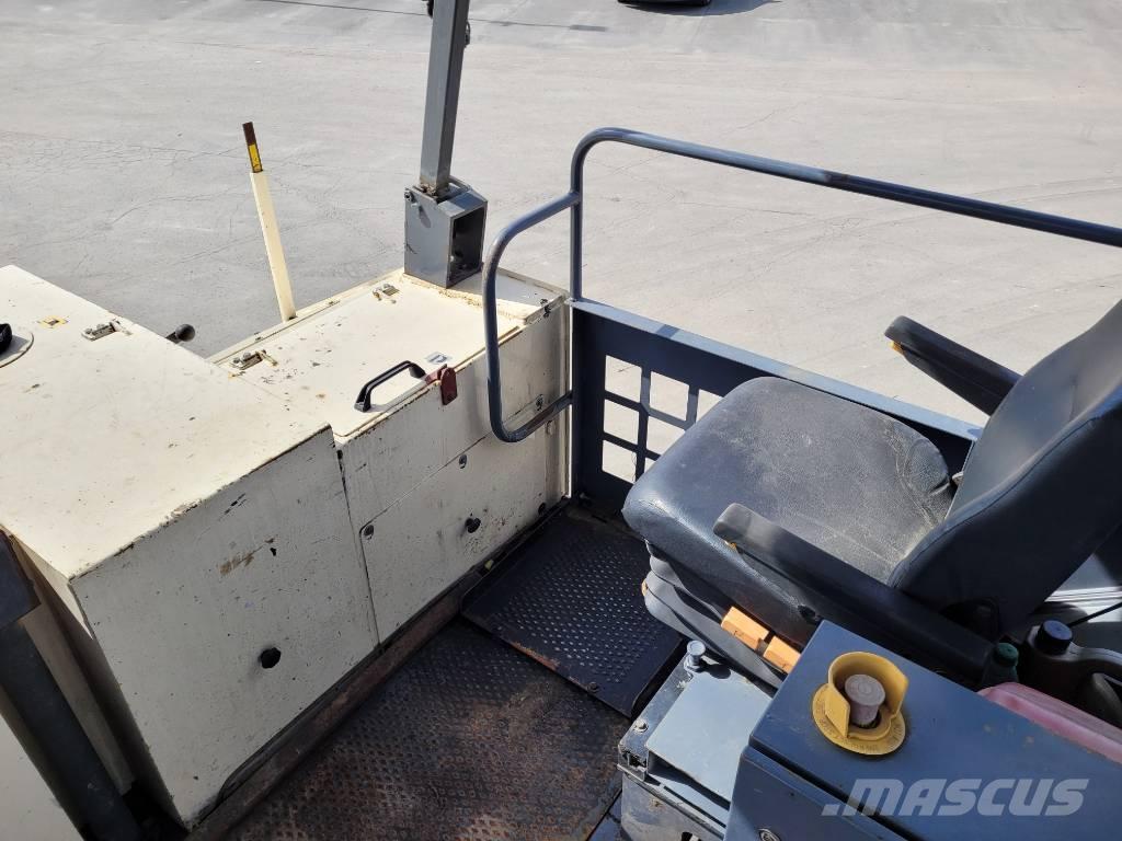 ABG Titan 326 Машини за асфалт