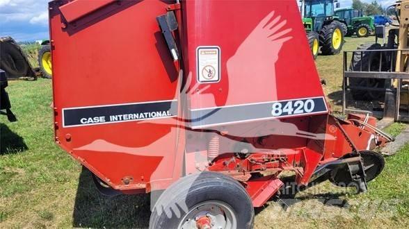 Case IH 8420 Сламопреси за кръгли бали
