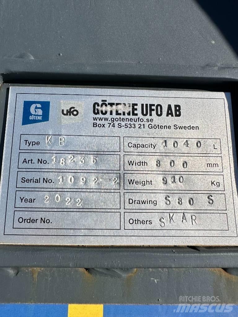 UFO KB-S80 Верижен екскаватор
