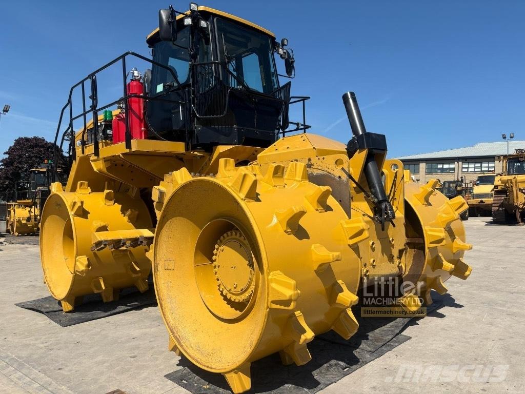 CAT 826 Машини за опаковане на отпадъци