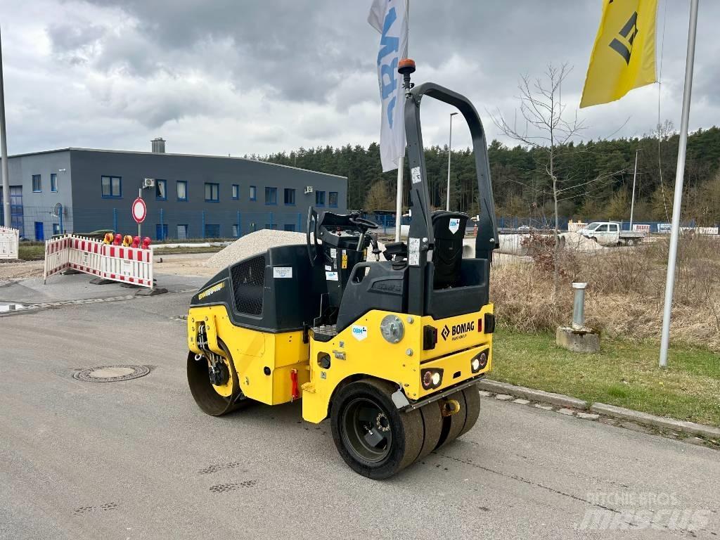 Bomag BW 100 AC-5 Двойни барабанни ролки
