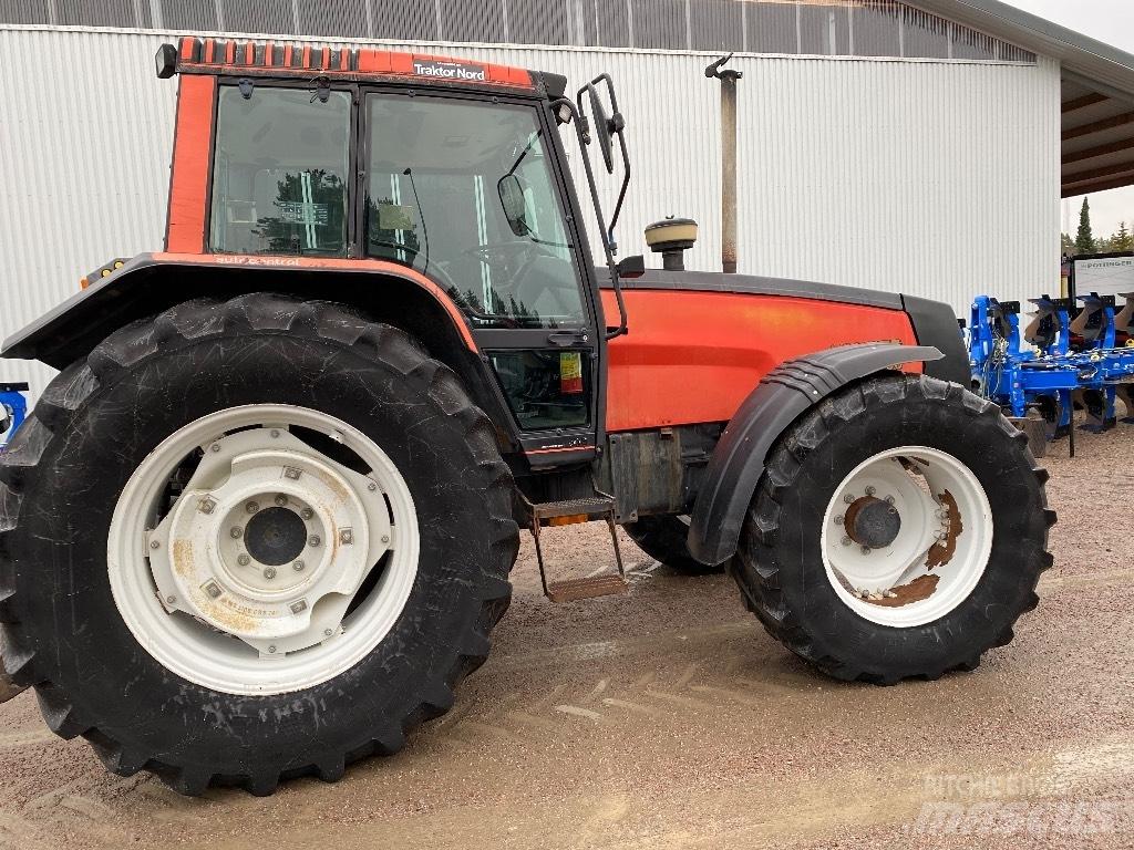 Valtra Valmet 8400 Трактори