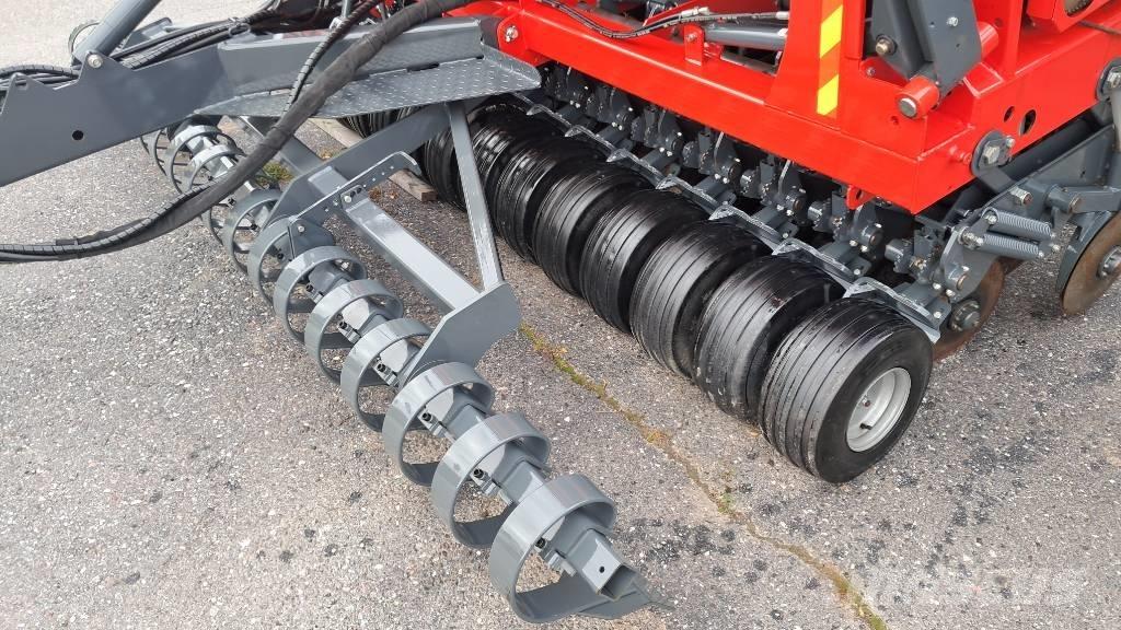 Tume Nova Combi 4000 Комбинирани редосеялки