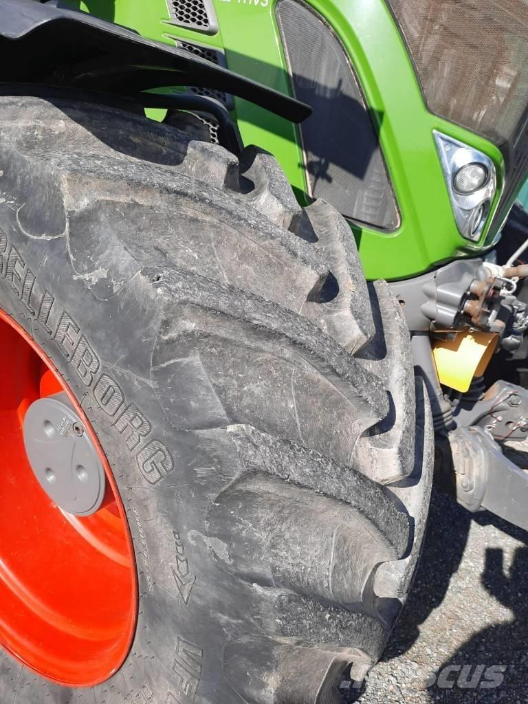 Fendt 720 Profi Plus Трактори