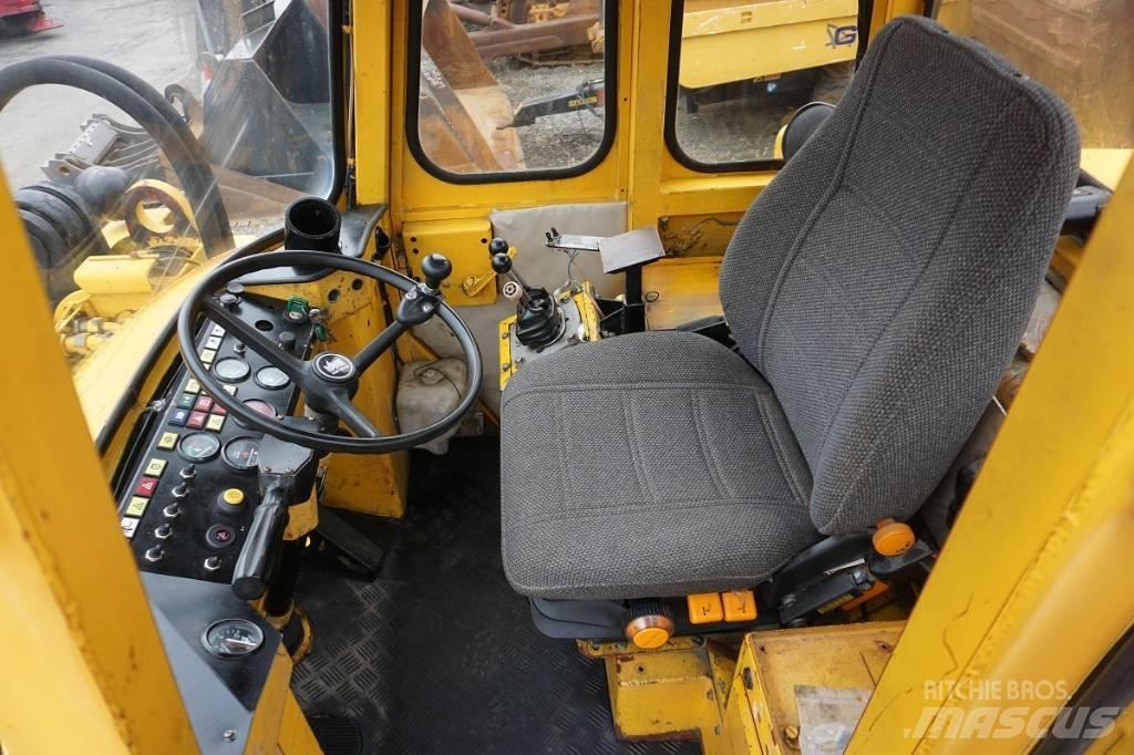 Volvo 4500 Колесни товарачи