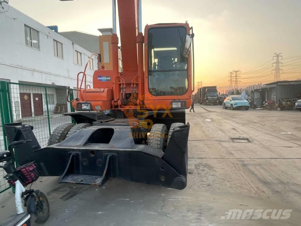 Doosan DH210W-7 Колесни екскаватори