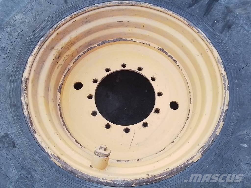 Rottne H20 20x34 Гуми