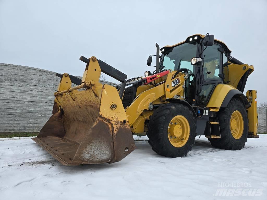 CAT 432 Товарач със заден ексватор