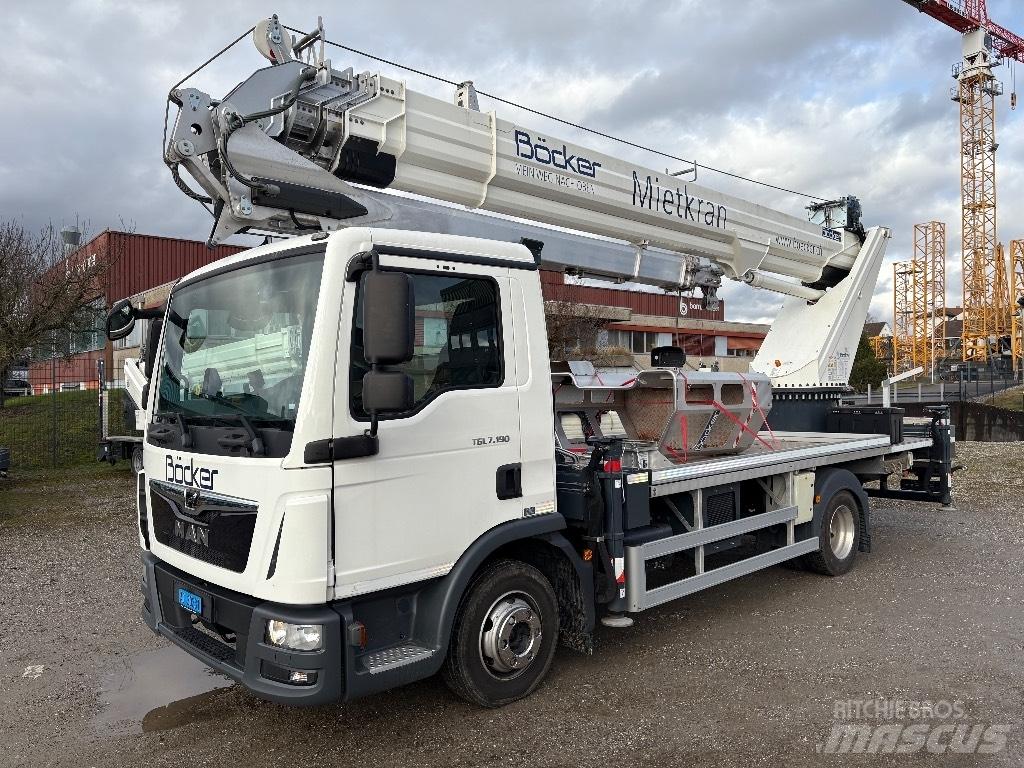 Böcker AK 37/4000 Кранове за тежък терен