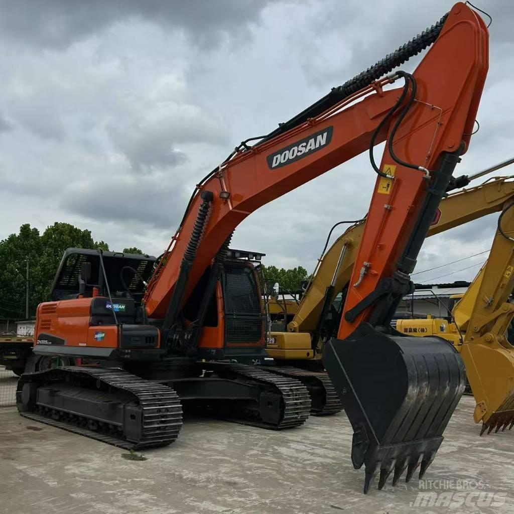 Doosan 225LC-9 Верижен екскаватор