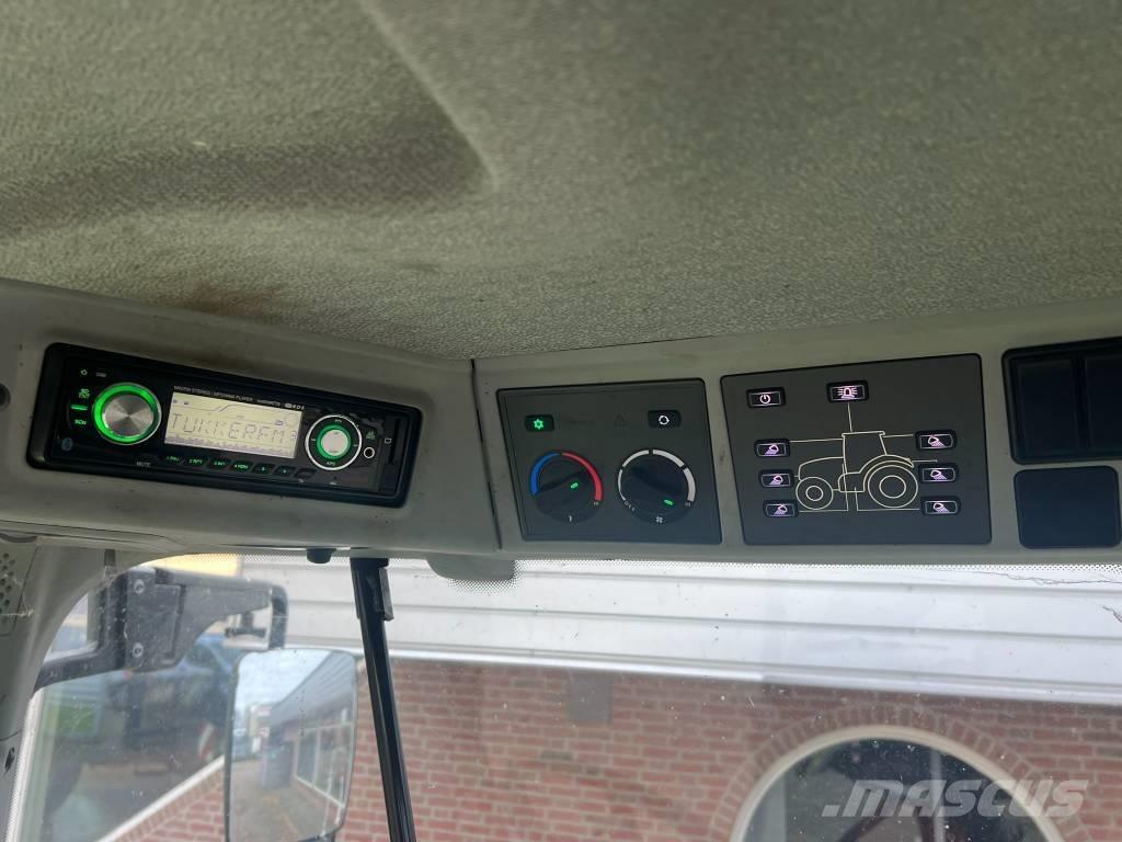 CLAAS Arion 610 CIS Трактори