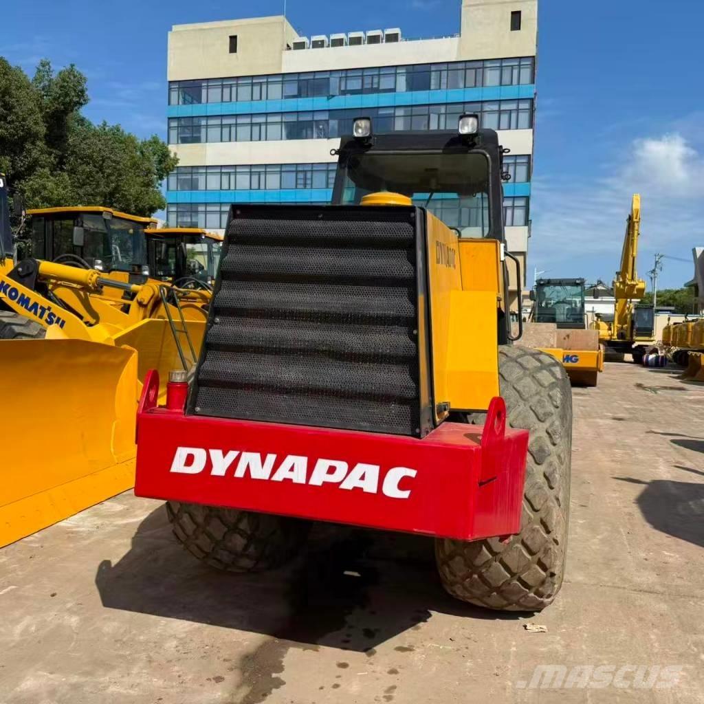 Dynapac CA 30 D Еднобарабанни ролки
