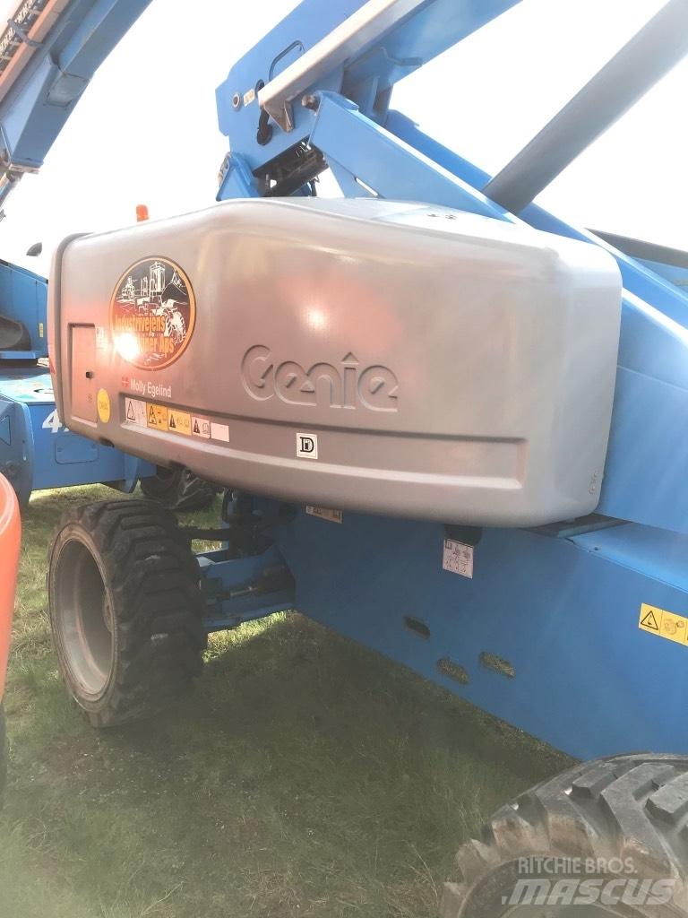 Genie S 60 HC Телескопични повдигачи
