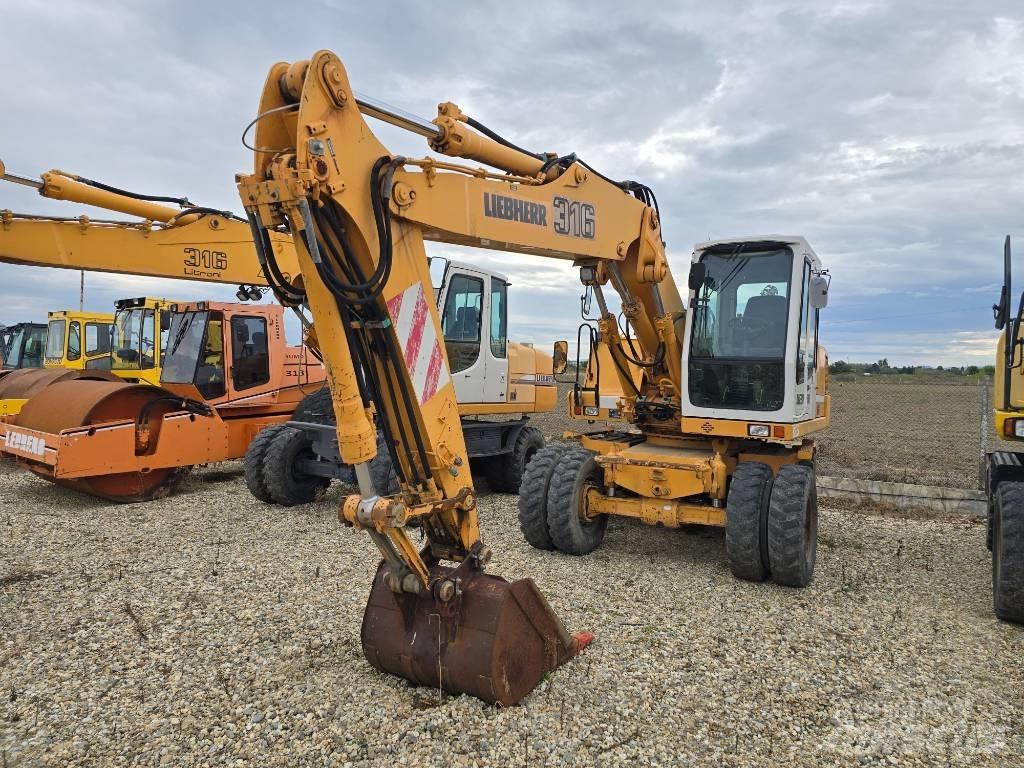 Liebherr A 316 Колесни екскаватори