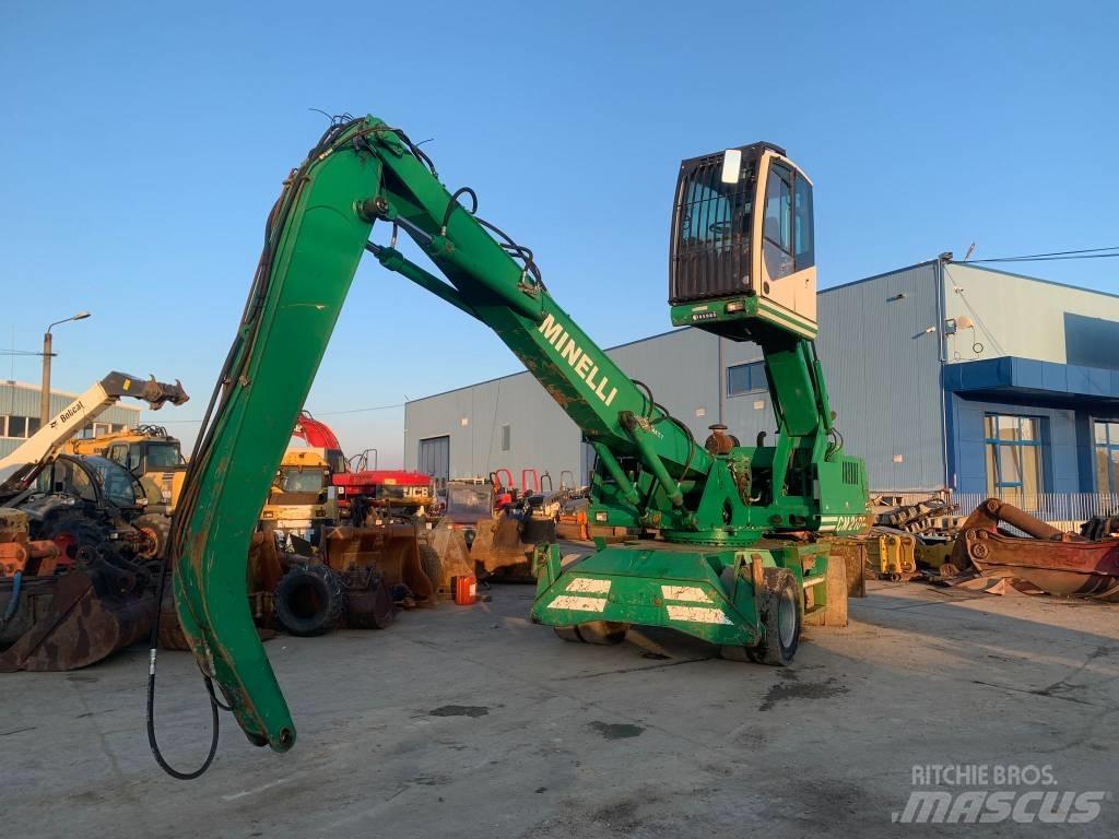Minelli CM210 Колесни екскаватори