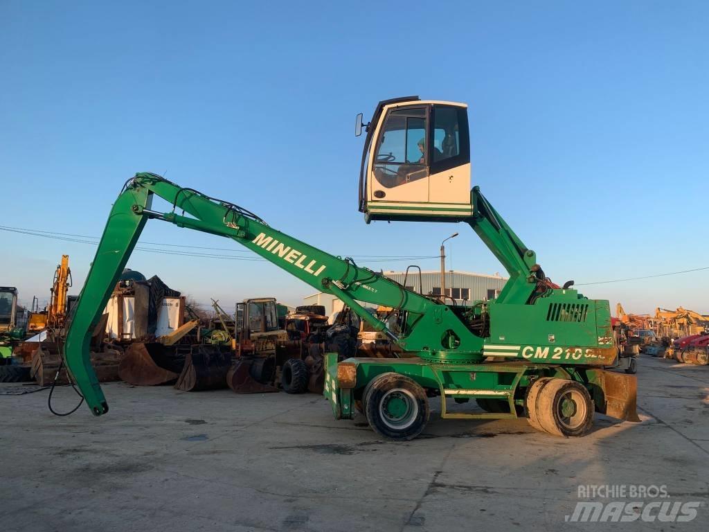 Minelli CM210 Колесни екскаватори