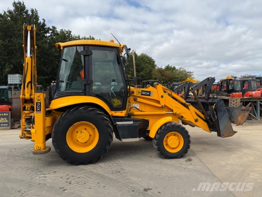 JCB 3 CX Товарач със заден ексватор