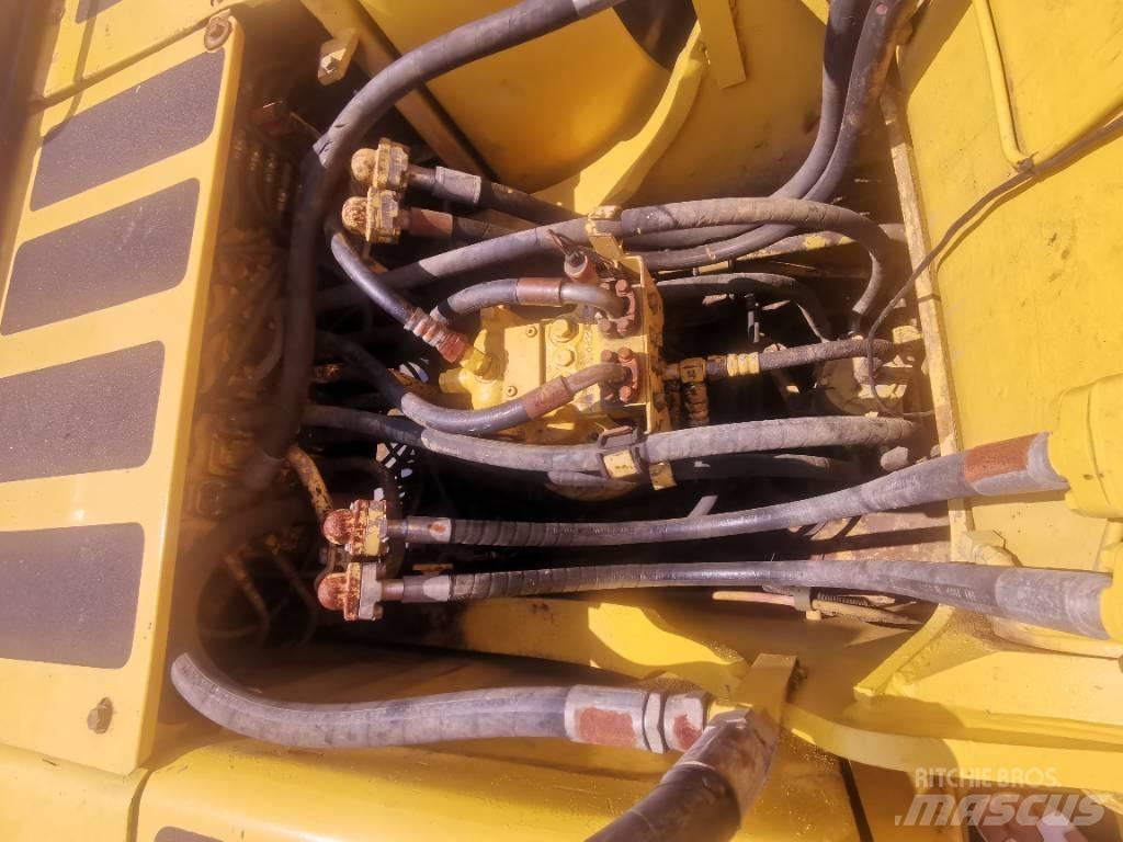 Komatsu PC 200-6 Верижен екскаватор