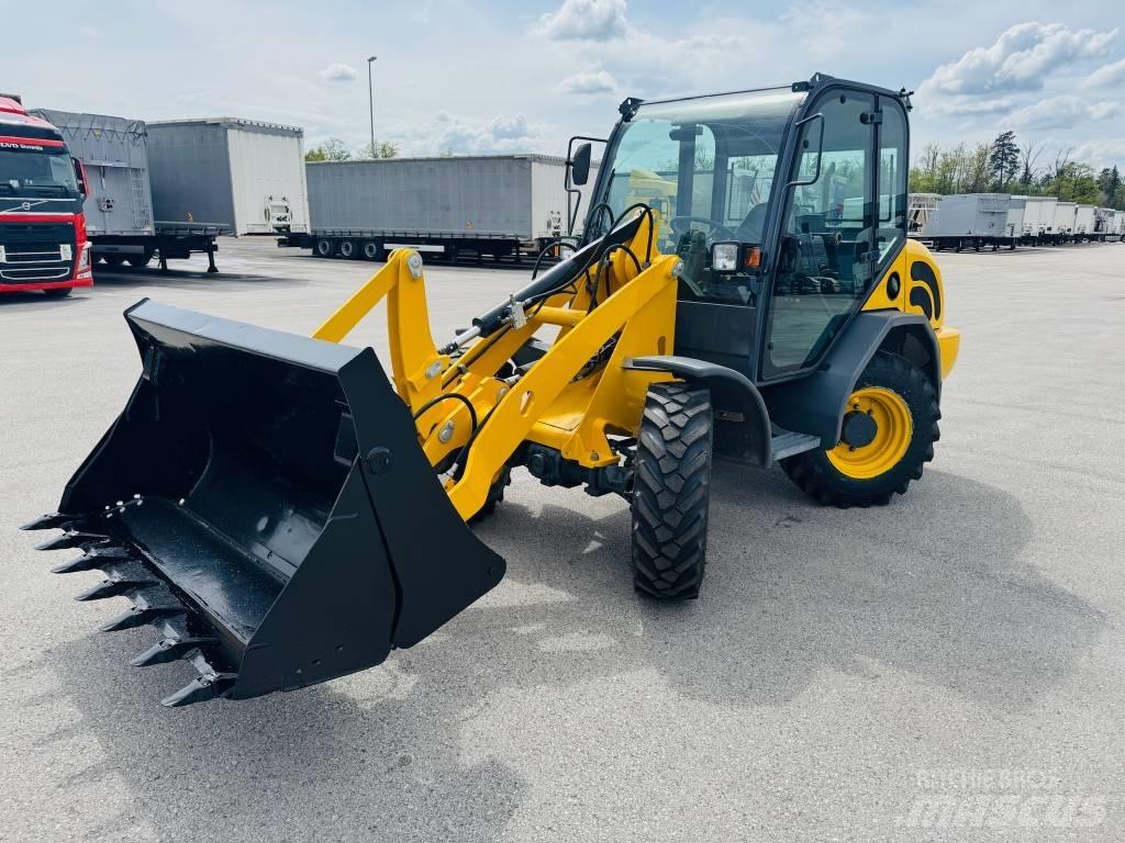 Terex 800L Колесни товарачи