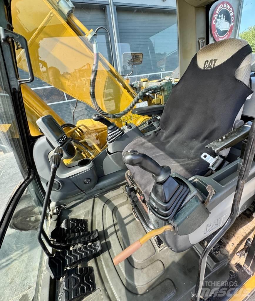CAT 323 D L Верижен екскаватор