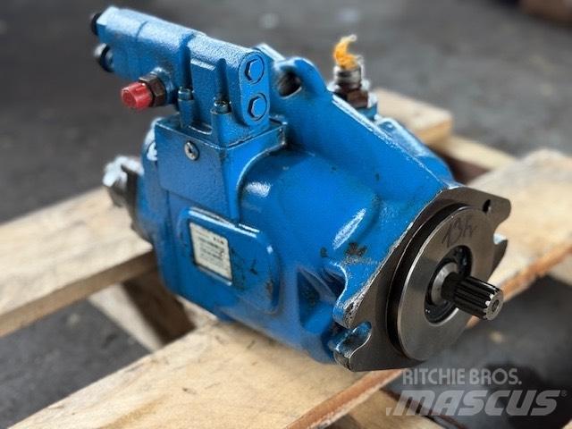 Eaton HYDRAULIC PUMP Хидравлични