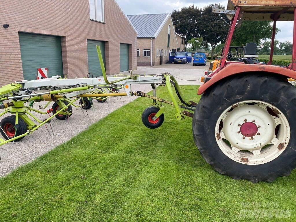 CLAAS volto 1050t Гребла и сенообръщачки