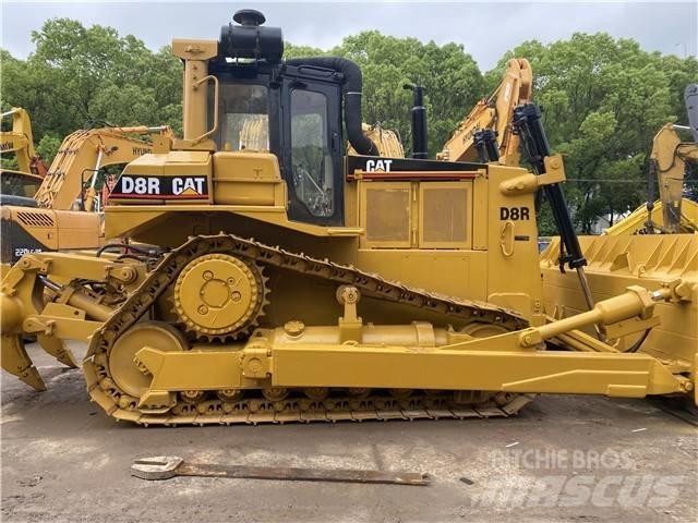 CAT D 8 R Верижни булдозери
