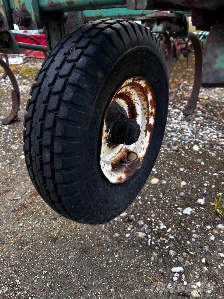 Wibergs s13HT Брани