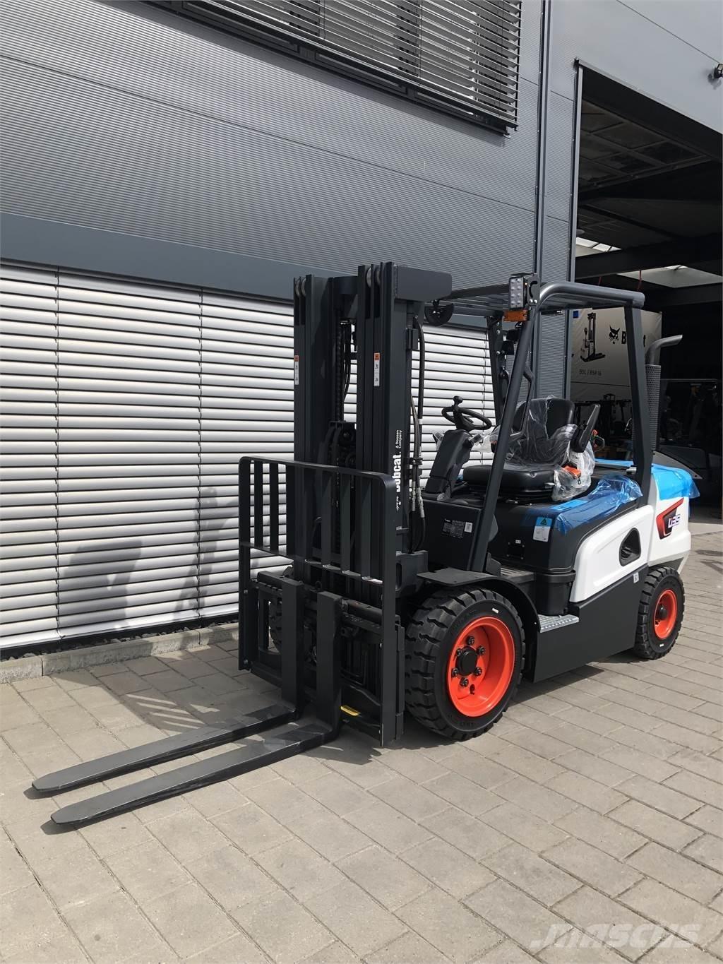 Bobcat D35NXS Дизелови камиони