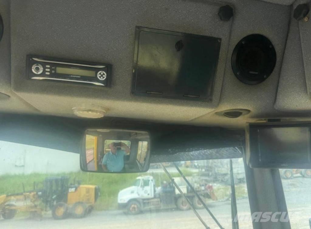 Bomag BC 1172  RB3 Уплътнители за почва
