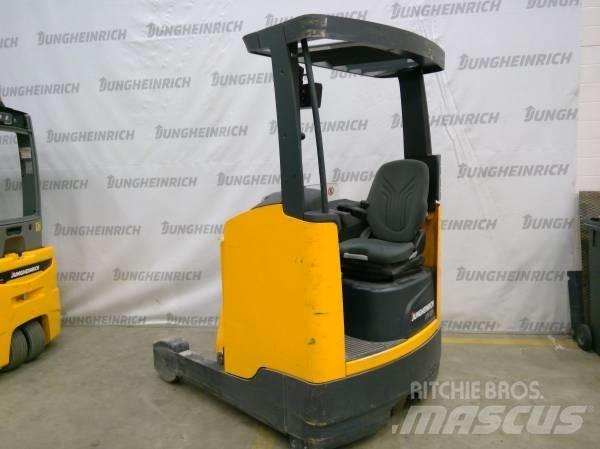 Jungheinrich ETV 214 Ретрак/ Високоповдигач с изместване на вилката напред